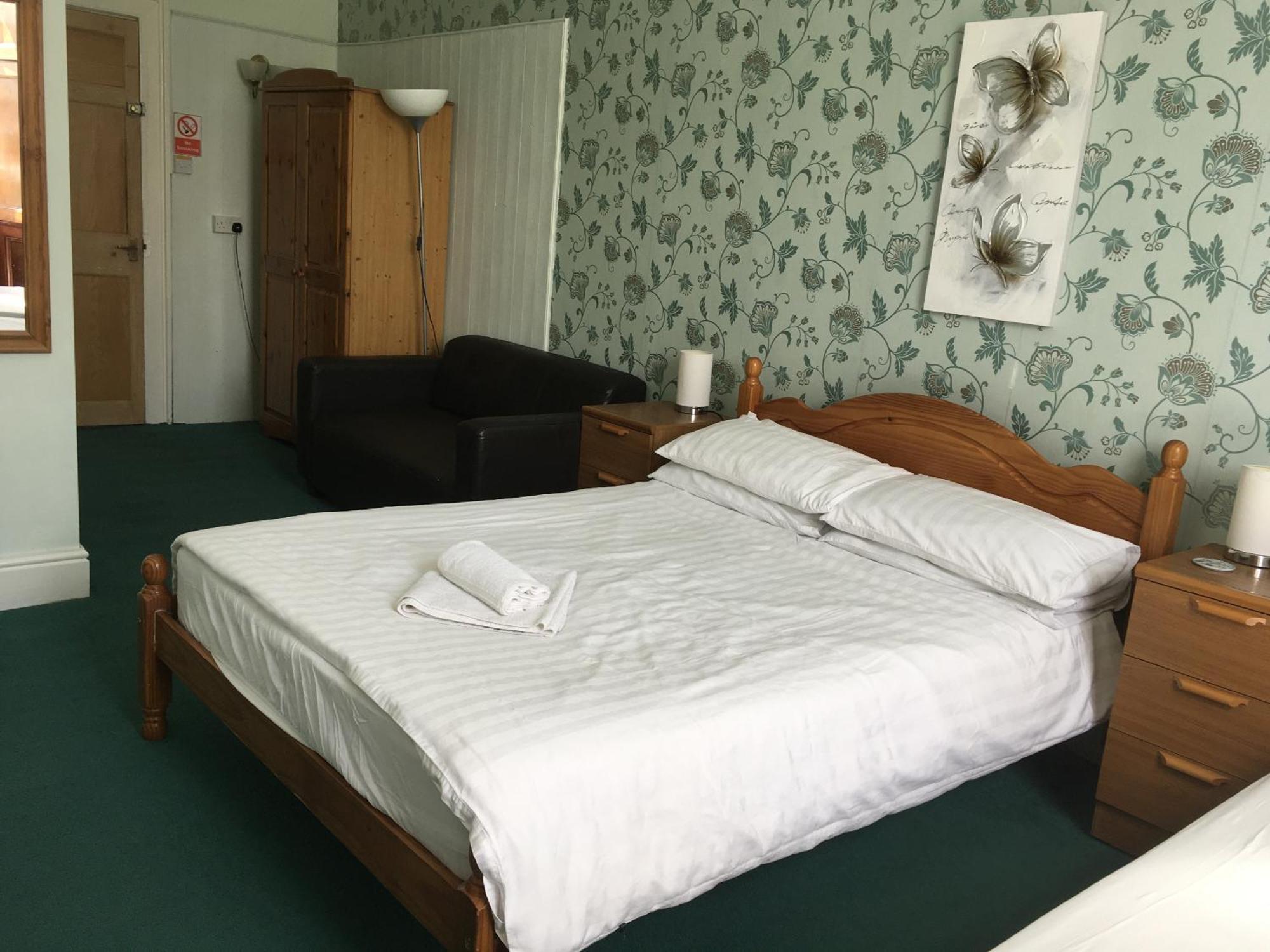 College Guest House Haverfordwest Bilik gambar